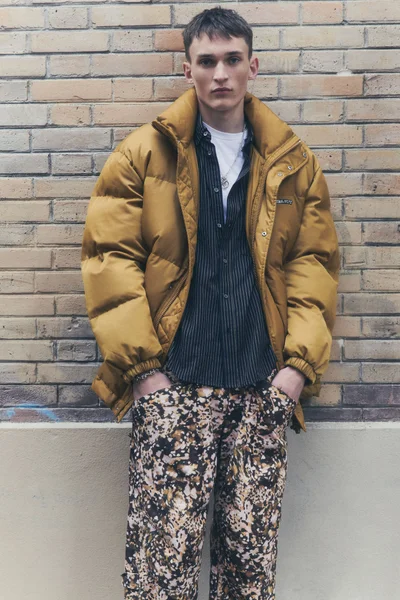 Look 4